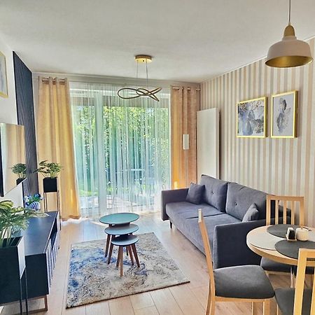 Apartament Whiteblue Kolobrzeg Z Duzym Ogrodkiem - 100 M Od Plazy! Whiteblue Kolberg Apartment Mit Grossem Garten - 100 M Vom Strand Entfernt! Whiteblue Kolobrzeg Apartman S Velkou Zahradou - 100 M Od Plaze! 外观 照片