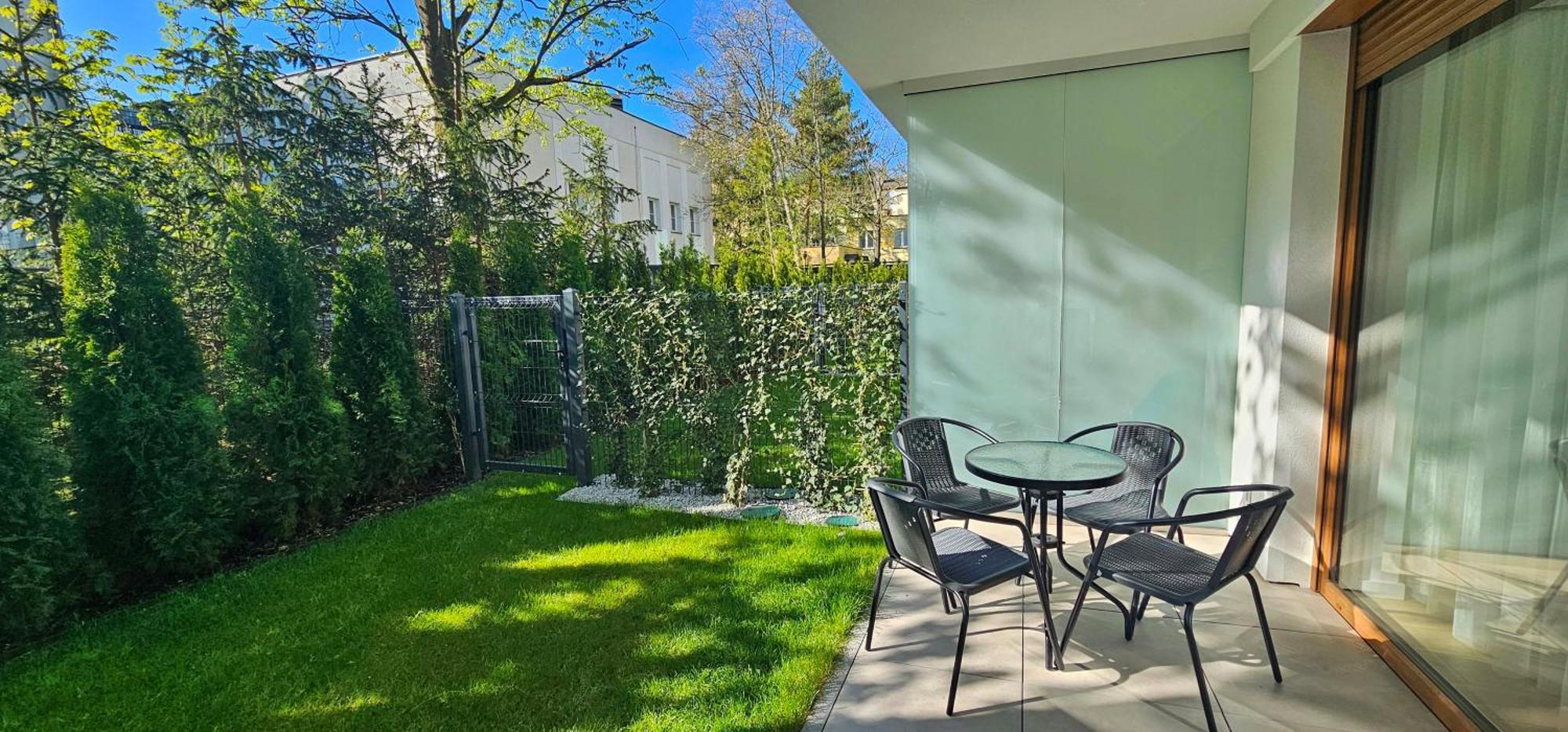 Apartament Whiteblue Kolobrzeg Z Duzym Ogrodkiem - 100 M Od Plazy! Whiteblue Kolberg Apartment Mit Grossem Garten - 100 M Vom Strand Entfernt! Whiteblue Kolobrzeg Apartman S Velkou Zahradou - 100 M Od Plaze! 外观 照片